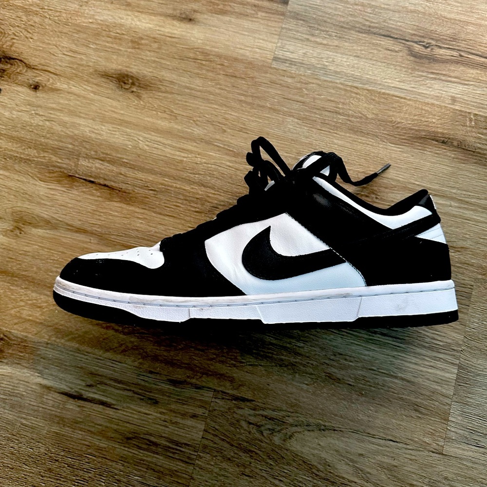 Low dunk nike Nike black and white